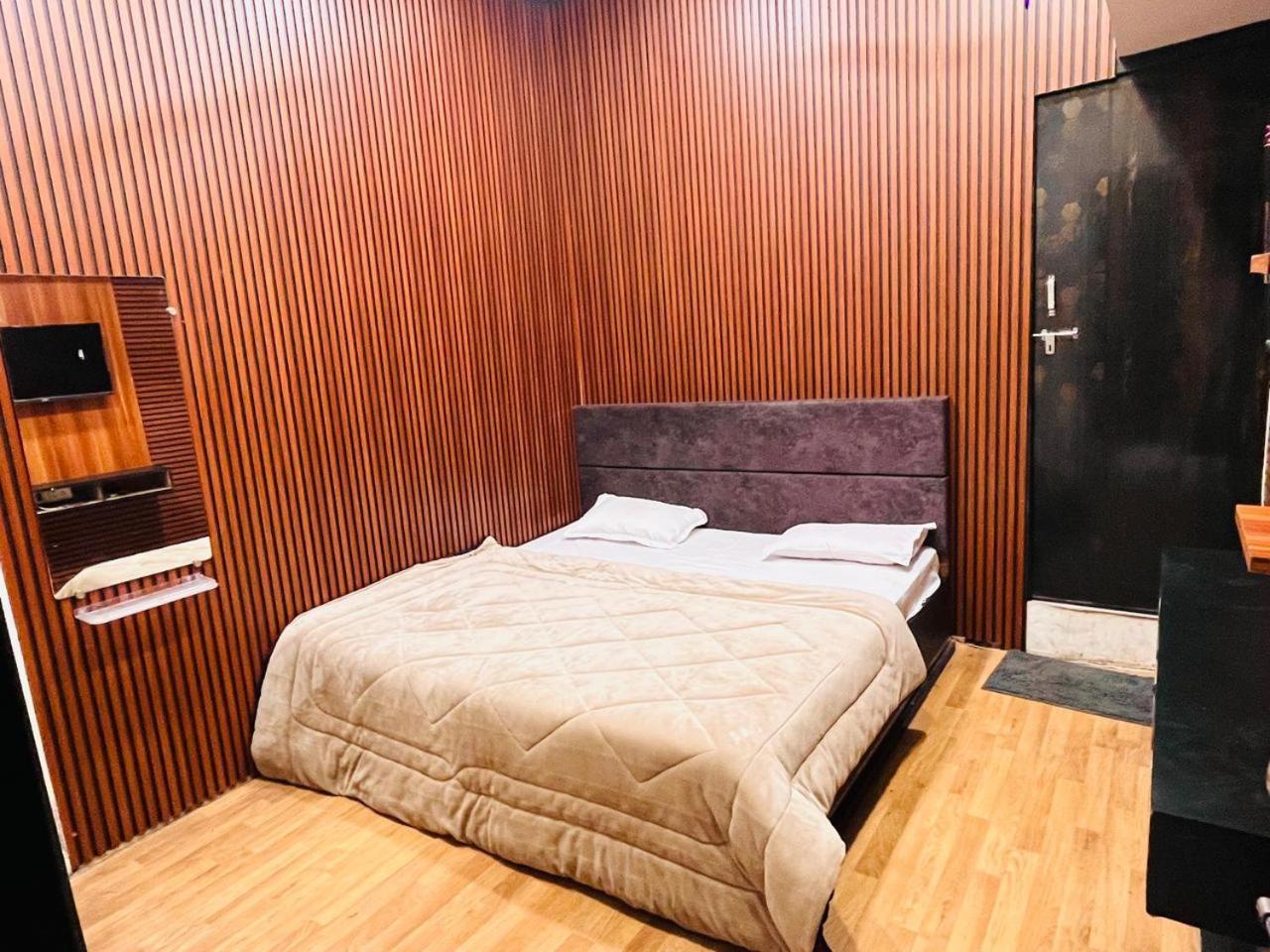 Pallav Guest House อุจเจน ภายนอก รูปภาพ