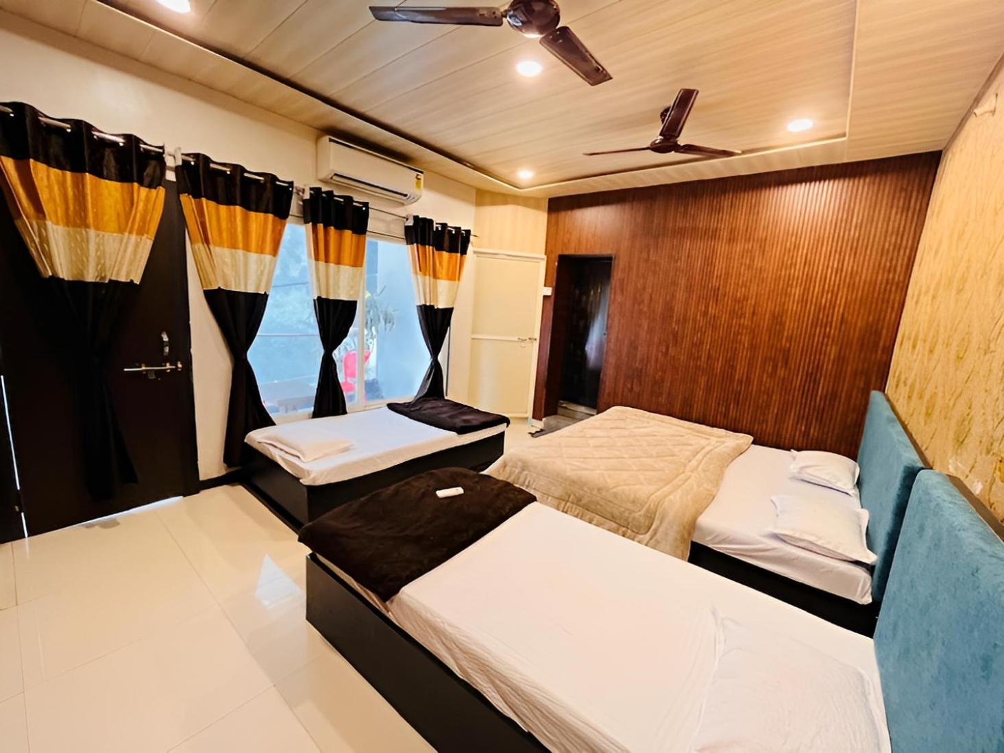 Pallav Guest House อุจเจน ภายนอก รูปภาพ