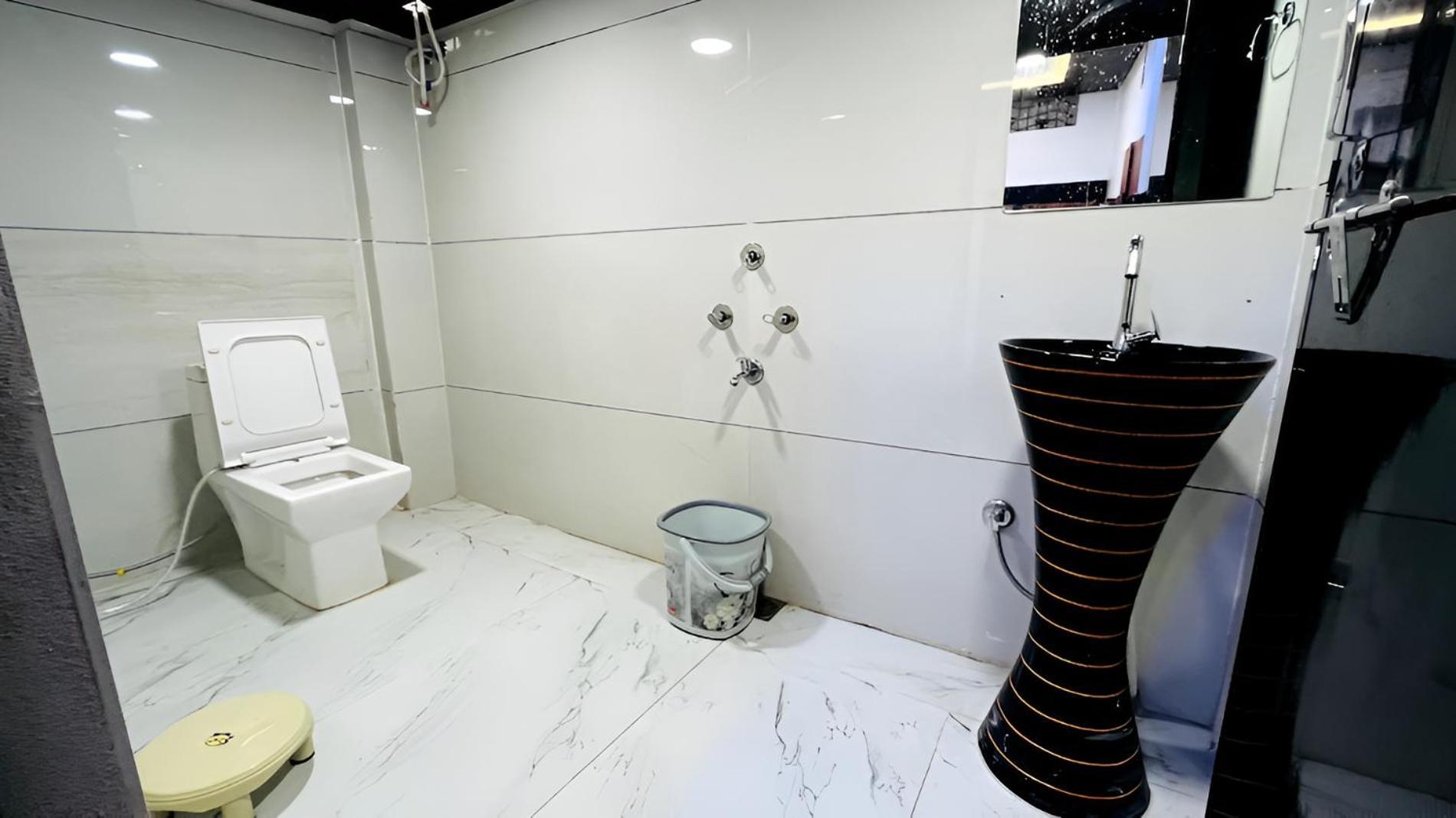 Pallav Guest House อุจเจน ภายนอก รูปภาพ